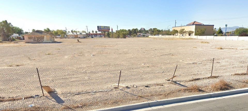 Photo 2 of 3500 N Rancho Drive