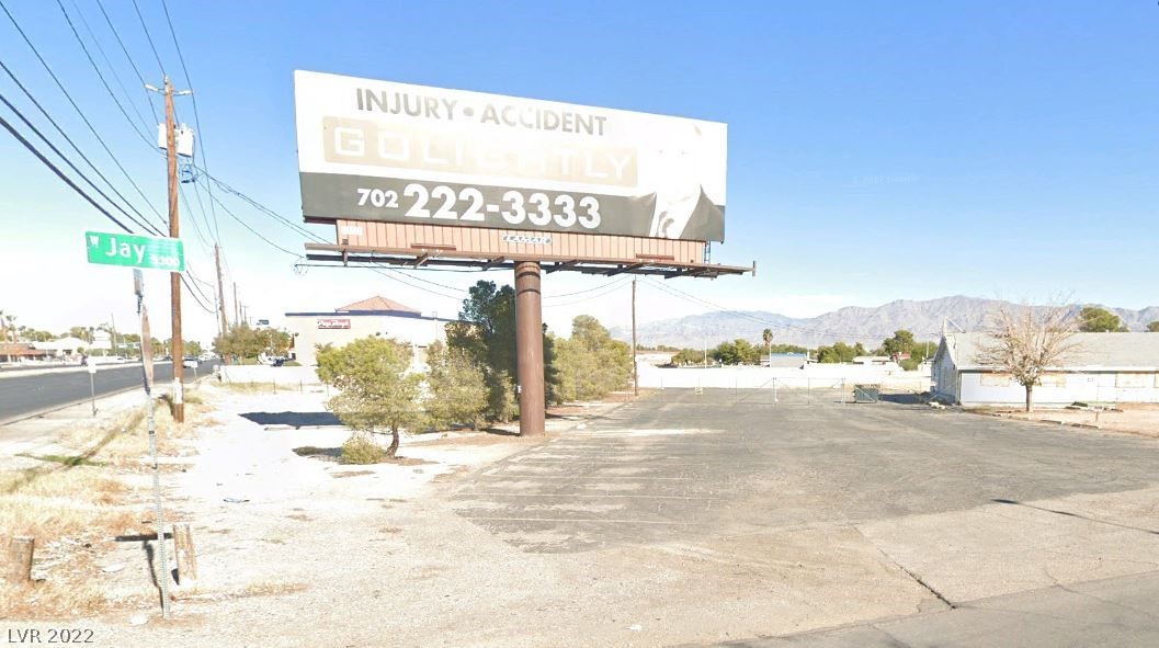 Photo 3 of 3500 N Rancho Drive