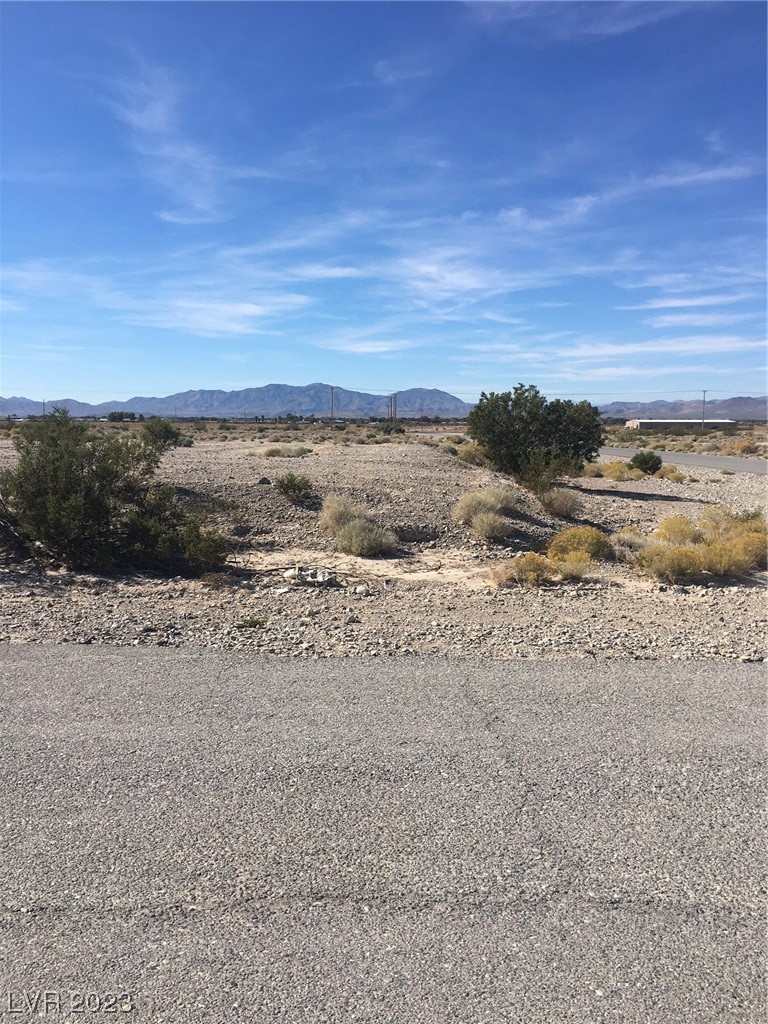 Photo 2 of 620 N Humahuaca Street