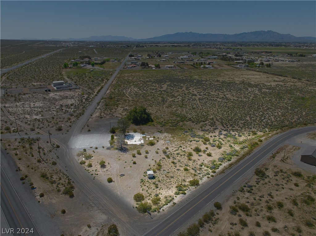 Photo 6 of 7, 360 E Country Place Road