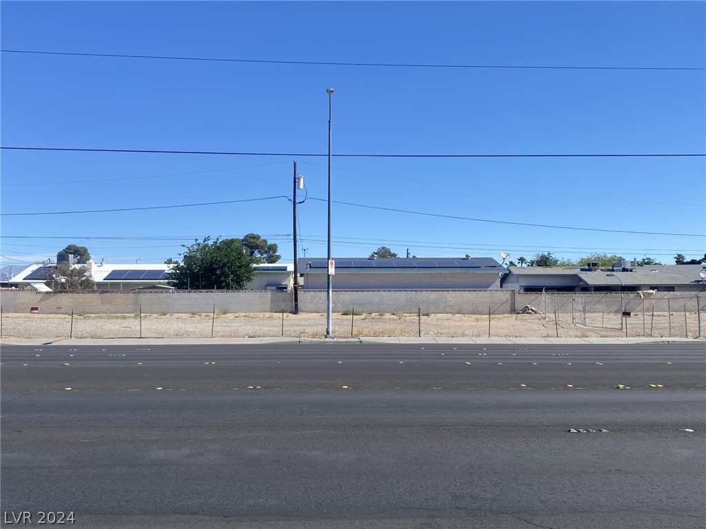 Photo 12 of 14, East Sahara Avenue