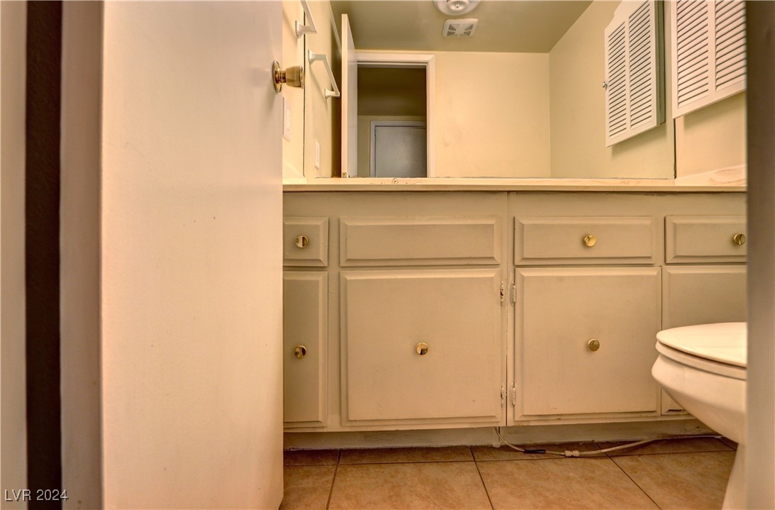 Photo 10 of 15, 3077 Pinehurst Drive #B