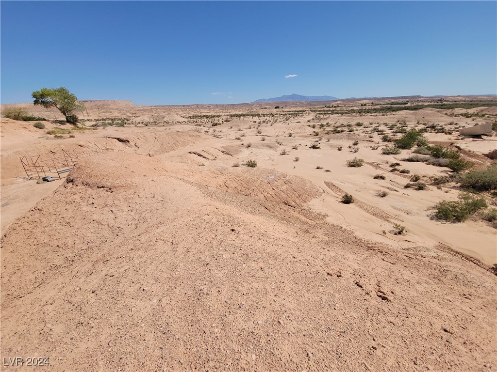Photo 17 of 25, 00 N Moapa Valley Blvd