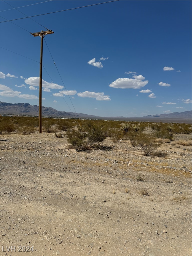 Photo 2 of 1410 E Blosser Ranch Road