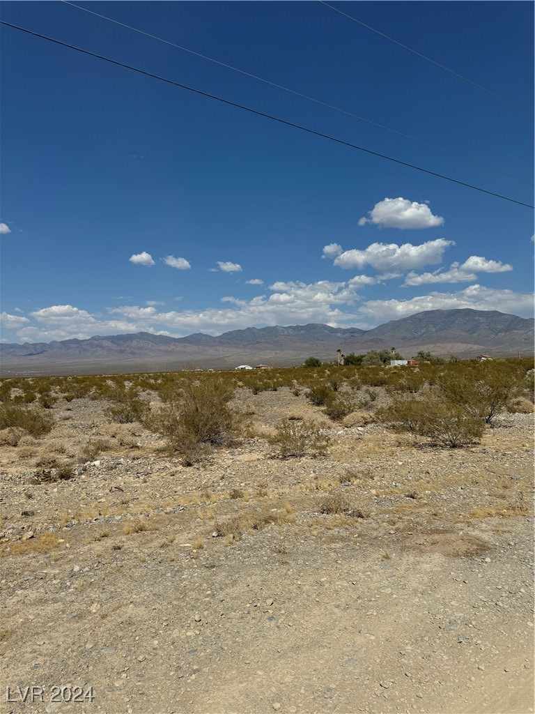 Photo 3 of 1410 E Blosser Ranch Road