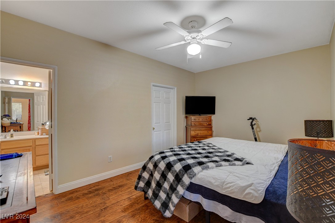 Photo 7 of 17, 9580 W Reno Avenue #238