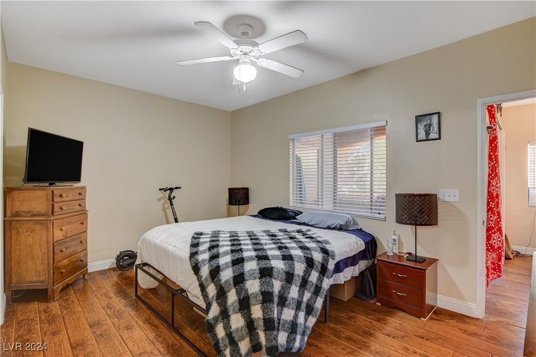 Photo 8 of 17, 9580 W Reno Avenue #238