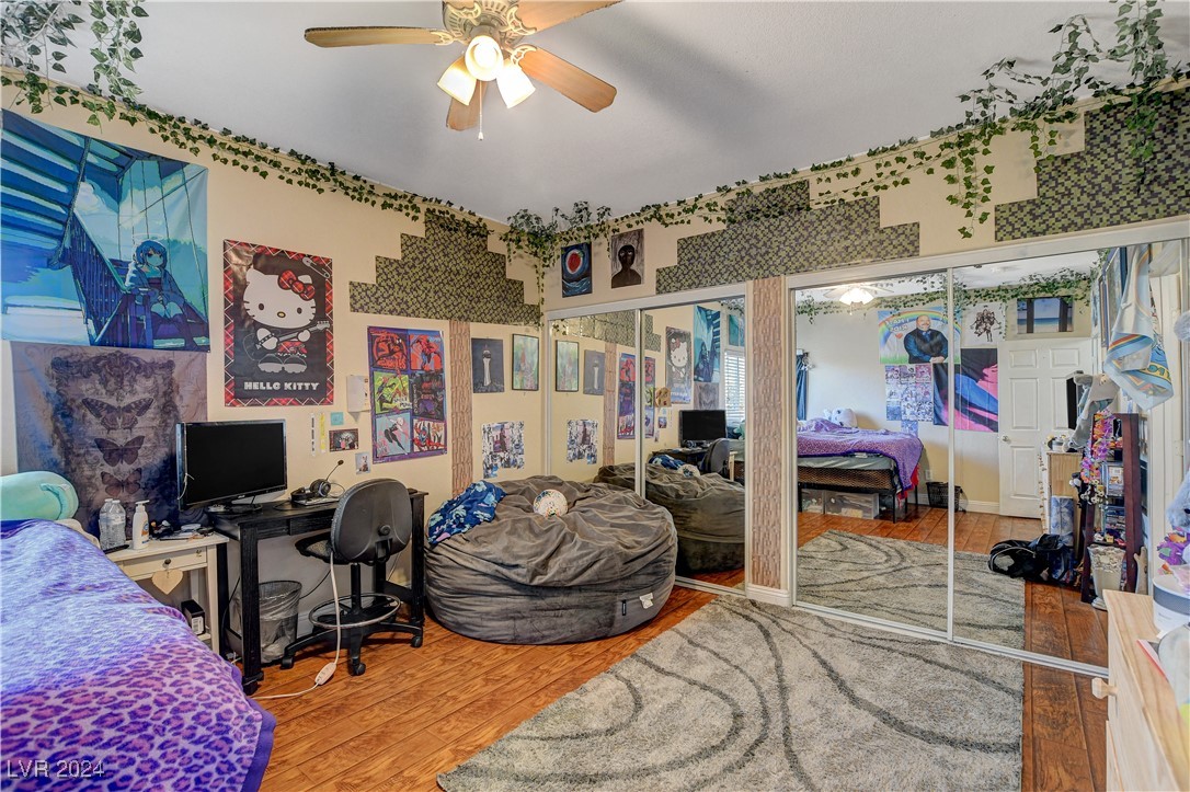 Photo 10 of 17, 9580 W Reno Avenue #238