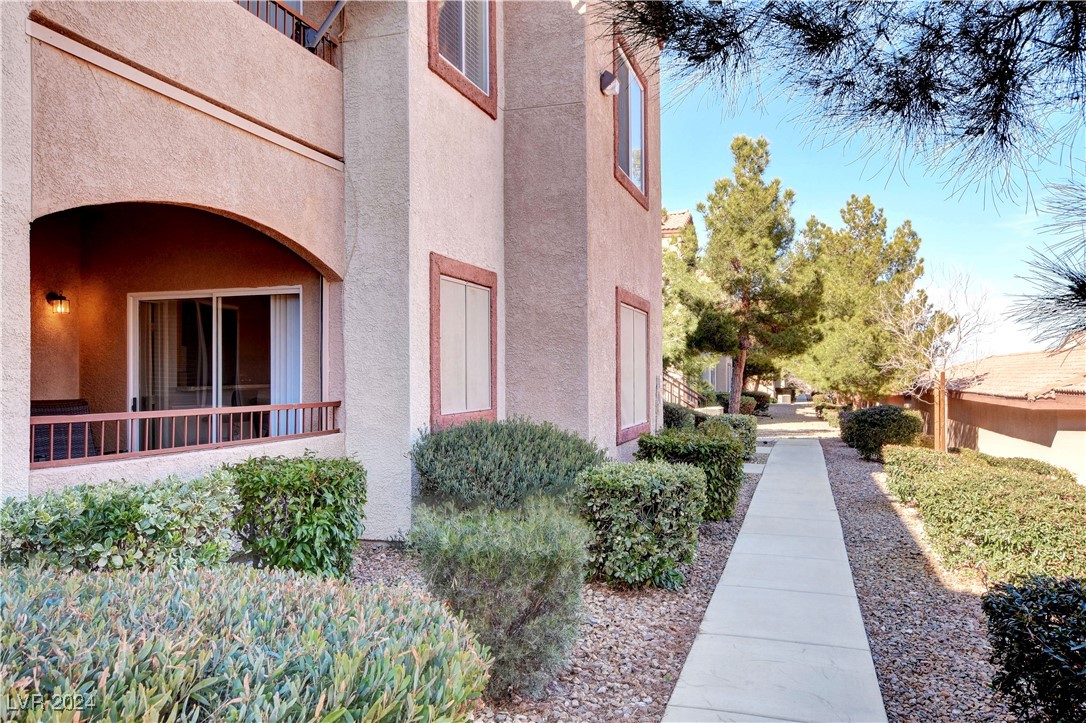 Photo 15 of 17, 9580 W Reno Avenue #238