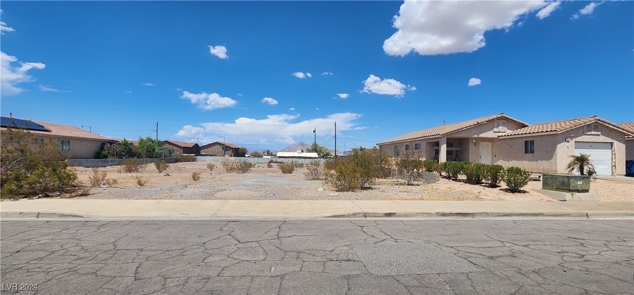465 E Merlayne Drive, Henderson
