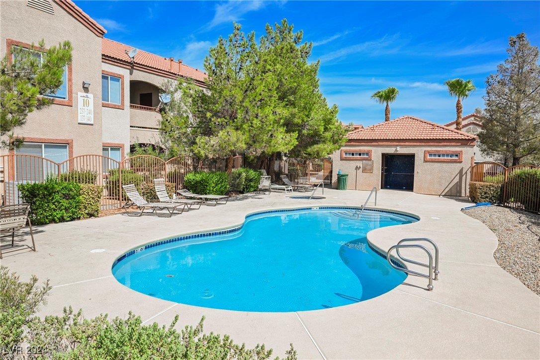 9580 W Reno Avenue #233, Las Vegas
