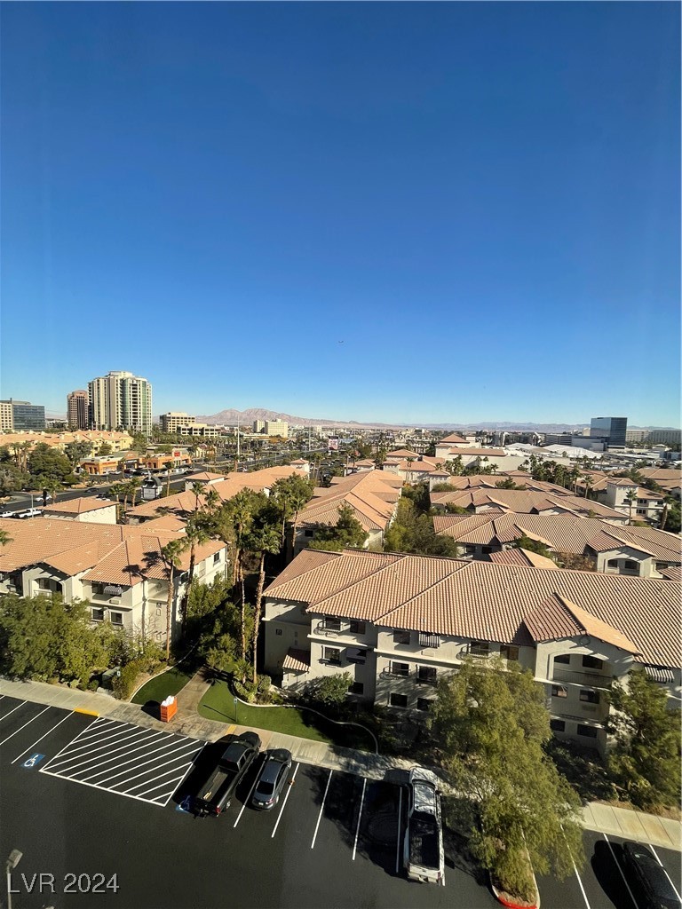 Photo 31 of 35, 211 E Flamingo Road #614