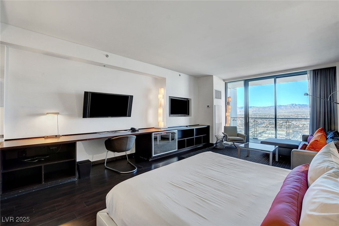 Photo 3 of 4381 W Flamingo Road #3309