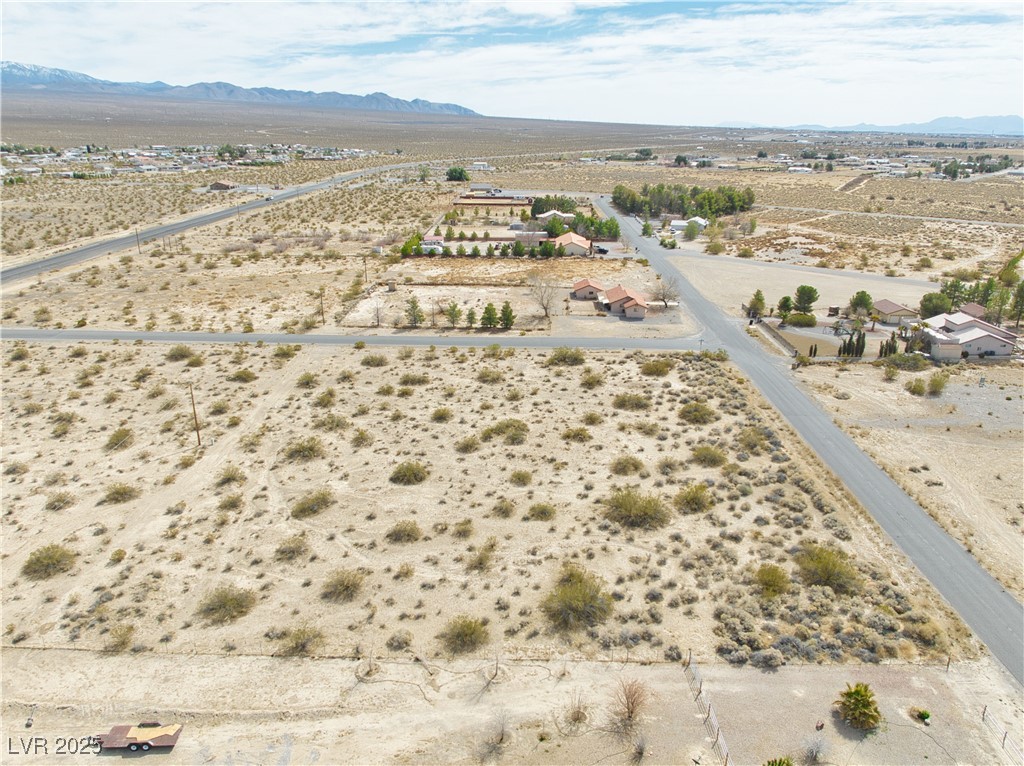 Photo 19 of 25, 5711 N Nopah Vista Avenue