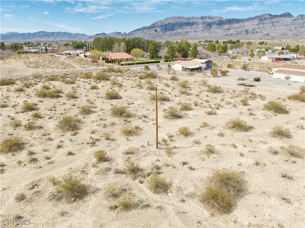 Photo 6 of 25, 5711 N Nopah Vista Avenue