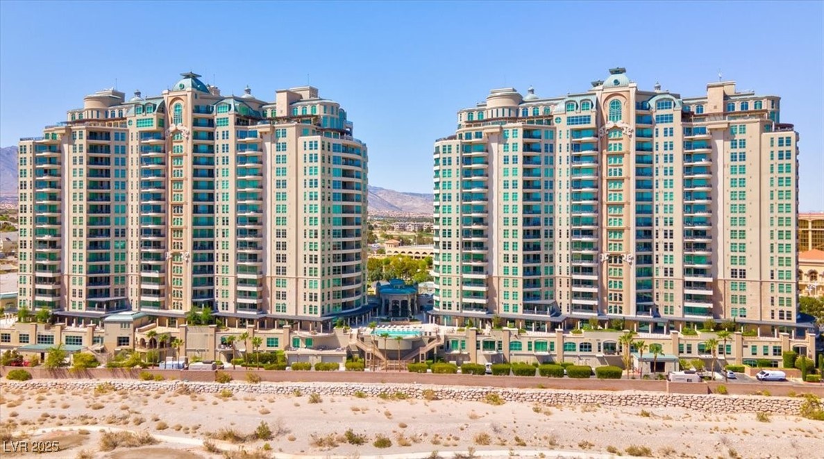 9101 Alta Drive #18, Las Vegas 89145