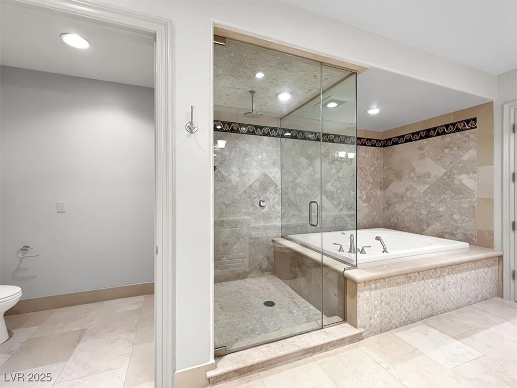 Photo 15 of 44, 9101 Alta Drive #18