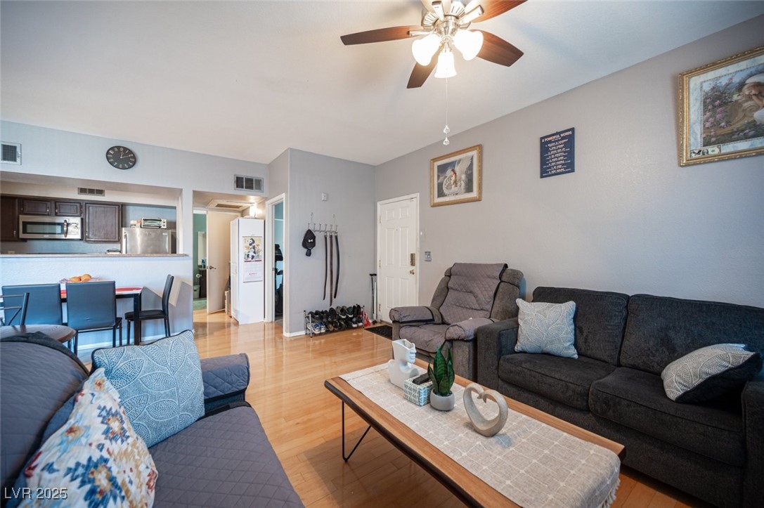 Photo 7 of 37, 6650 W Warm Springs Road #1079