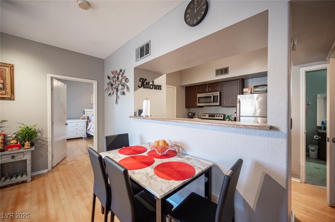 Photo 12 of 37, 6650 W Warm Springs Road #1079