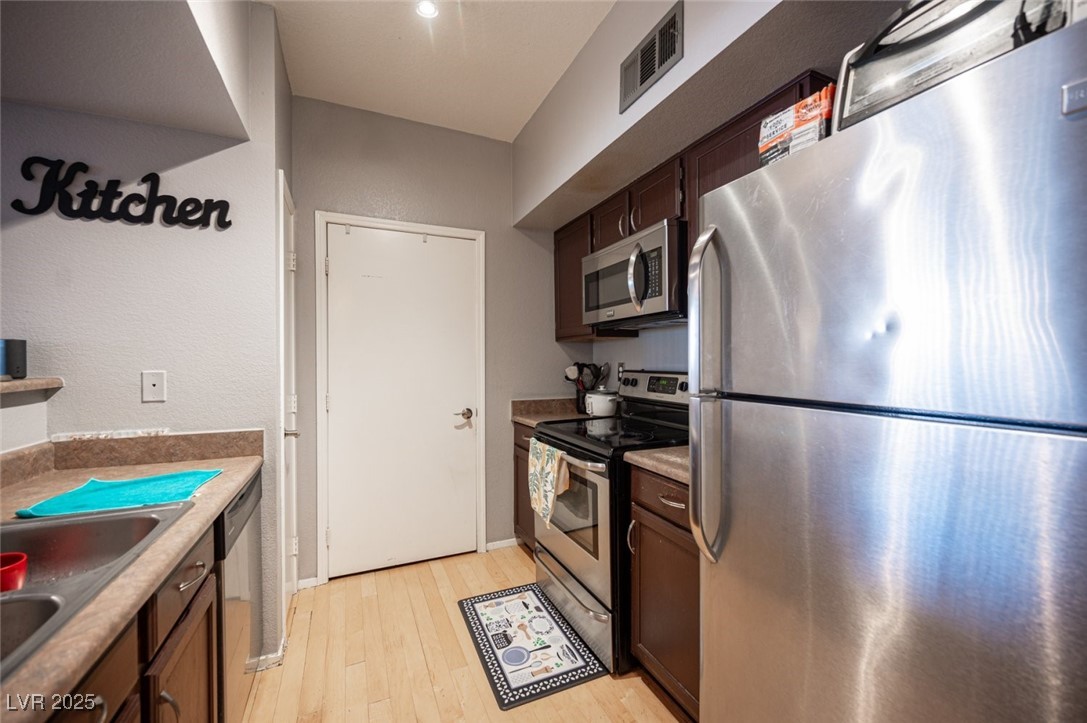 Photo 14 of 37, 6650 W Warm Springs Road #1079