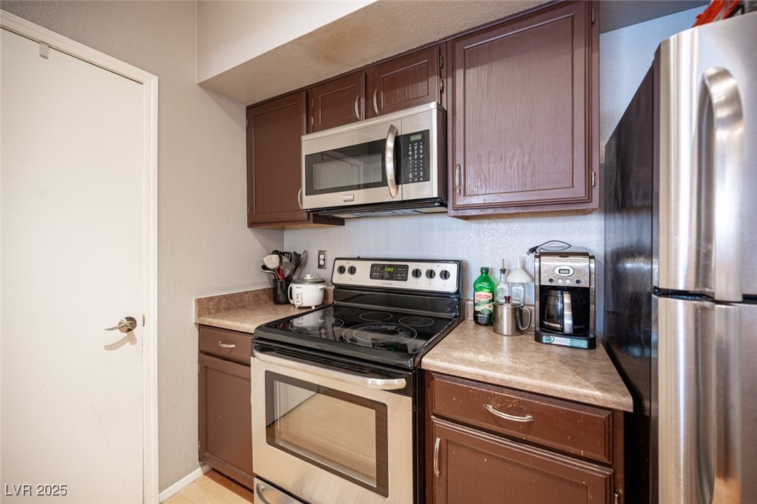 Photo 16 of 37, 6650 W Warm Springs Road #1079