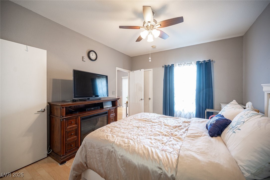 Photo 21 of 37, 6650 W Warm Springs Road #1079