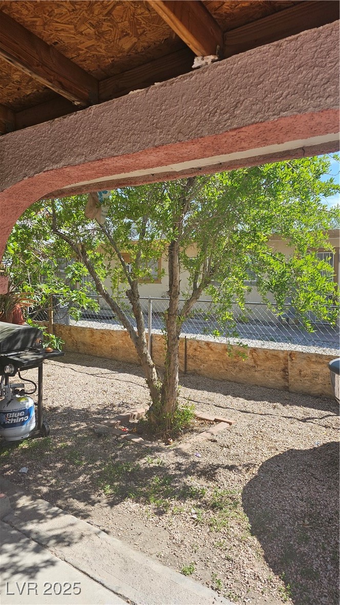 Photo 2 of 2120 Glider Street