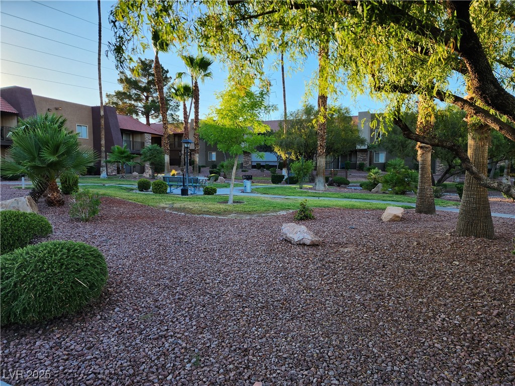Photo 11 of 54, 4981 River Glen Drive #63