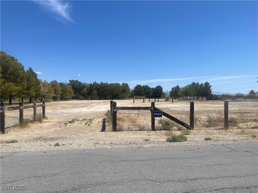 2431 Dyer Court, Pahrump 89048