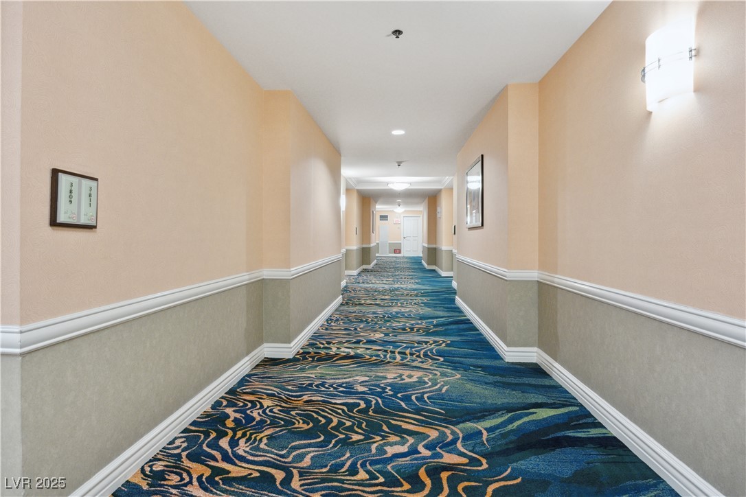 Photo 2 of 125 E Harmon Avenue #321