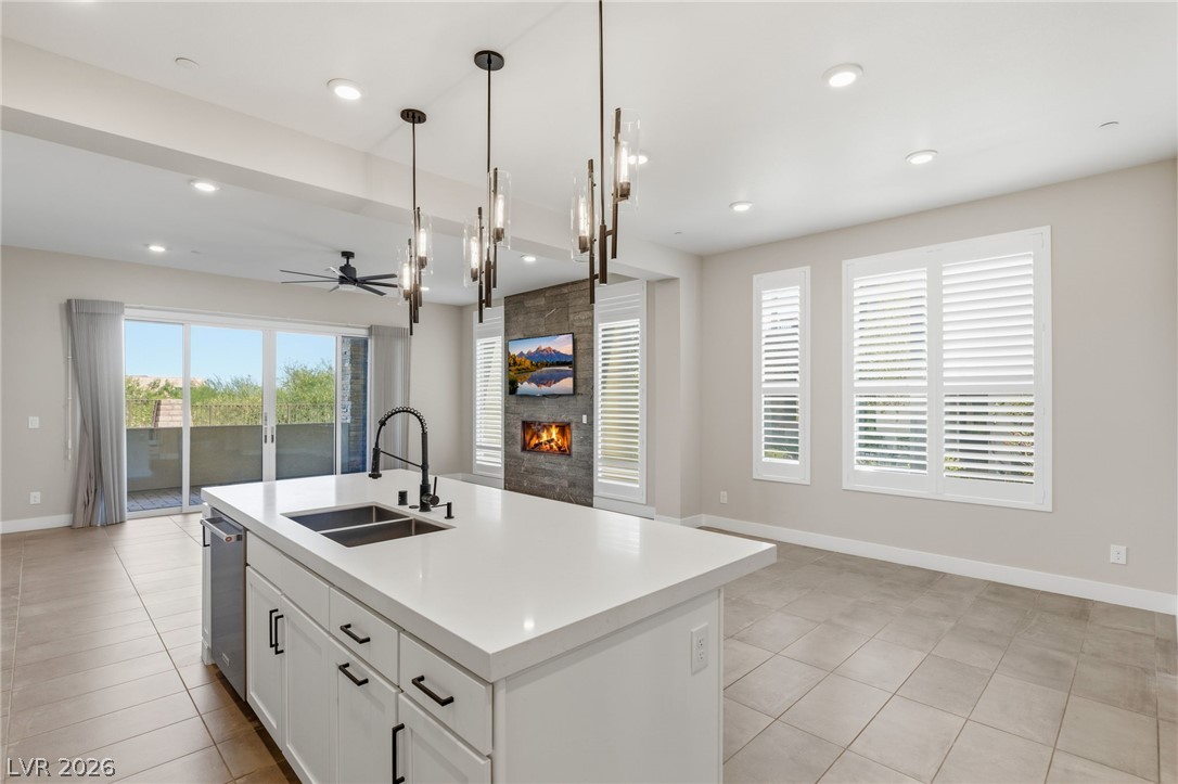 Photo 15 of 45, 11280 Granite Ridge Drive #1012