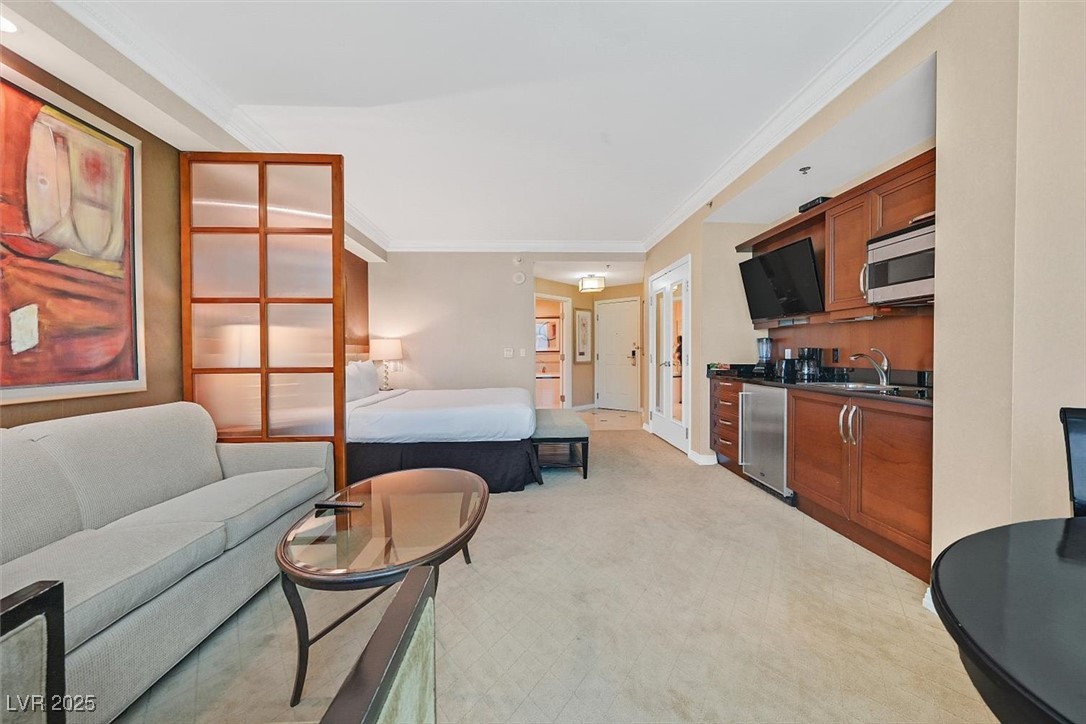 Photo 12 of 25, 135 E Harmon Avenue #1403