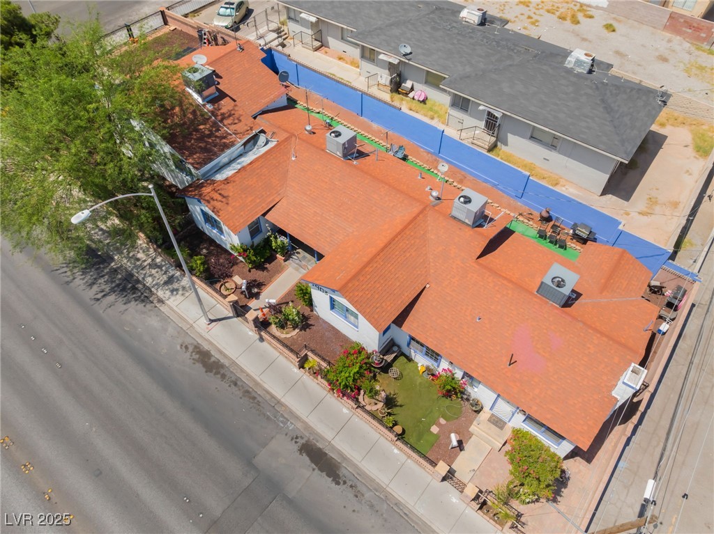 Photo 43 of 49, 300 N 14th Street