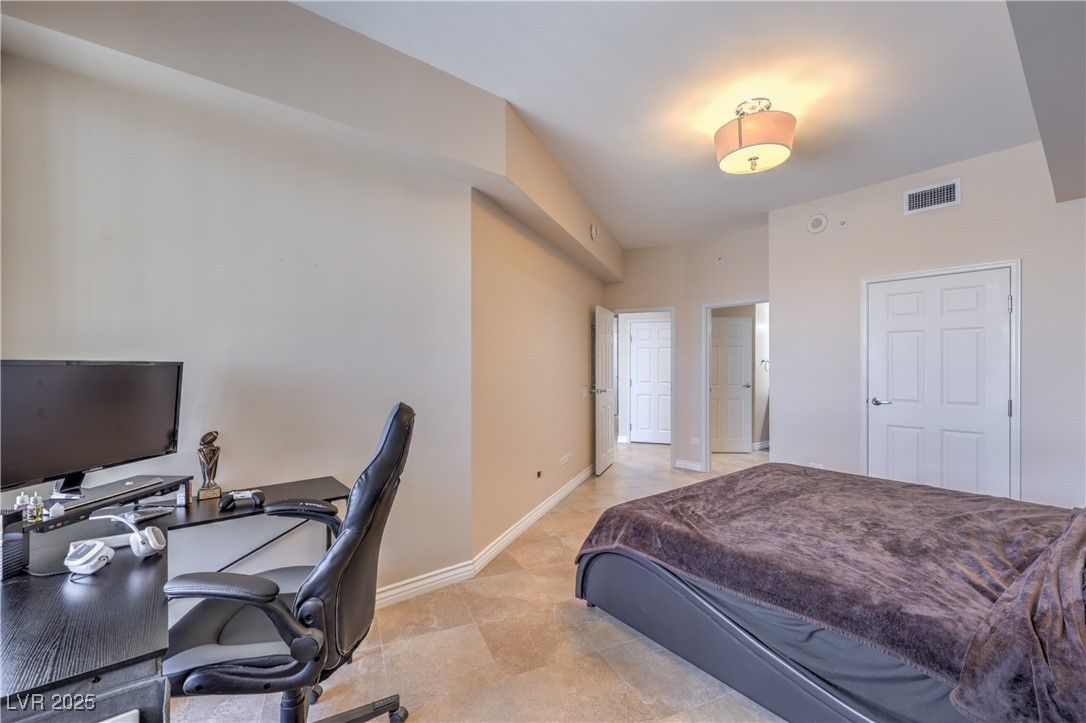 Photo 24 of 40, 200 W Sahara Avenue #2210