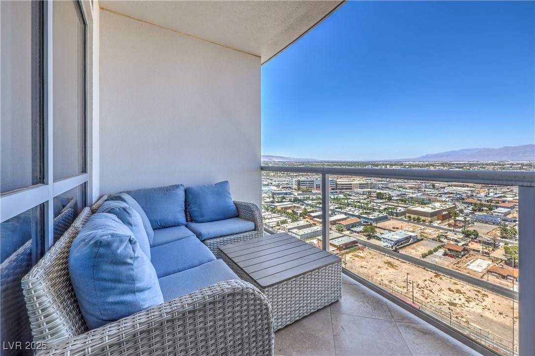 Photo 27 of 40, 200 W Sahara Avenue #2210