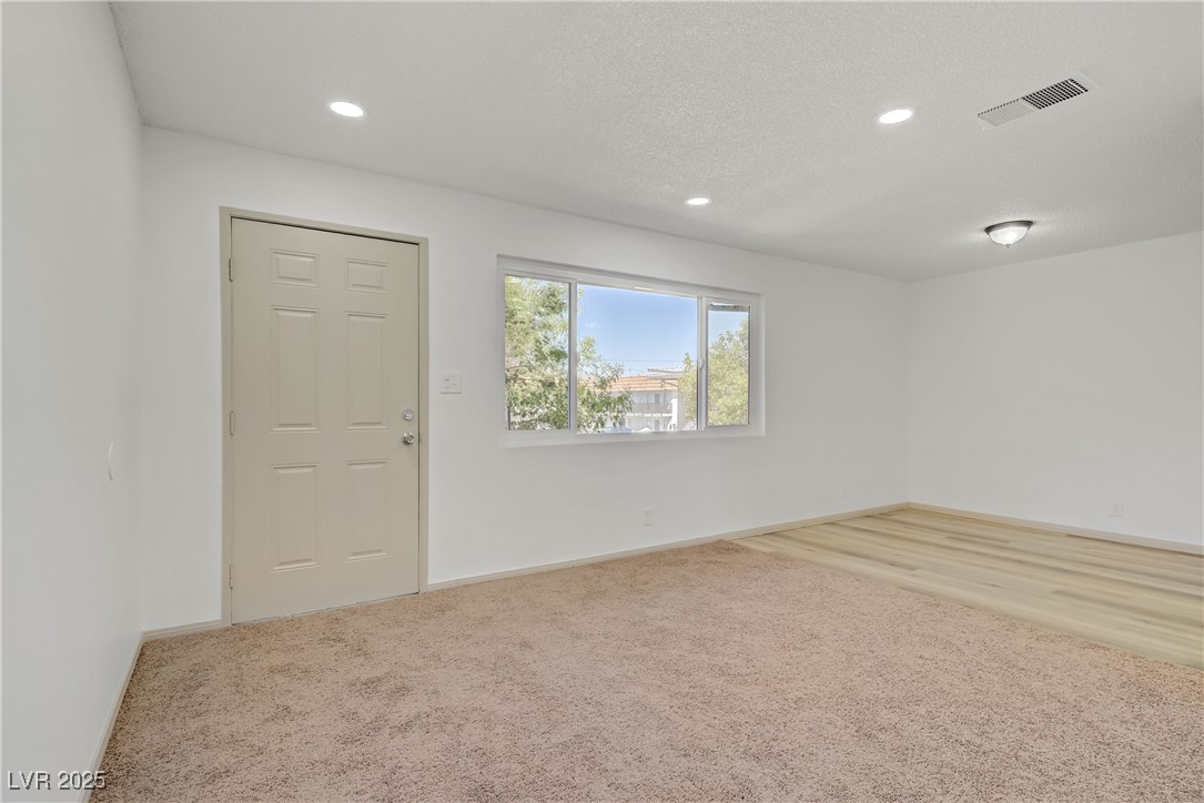 Photo 6 of 31, 304 Orland Street #47