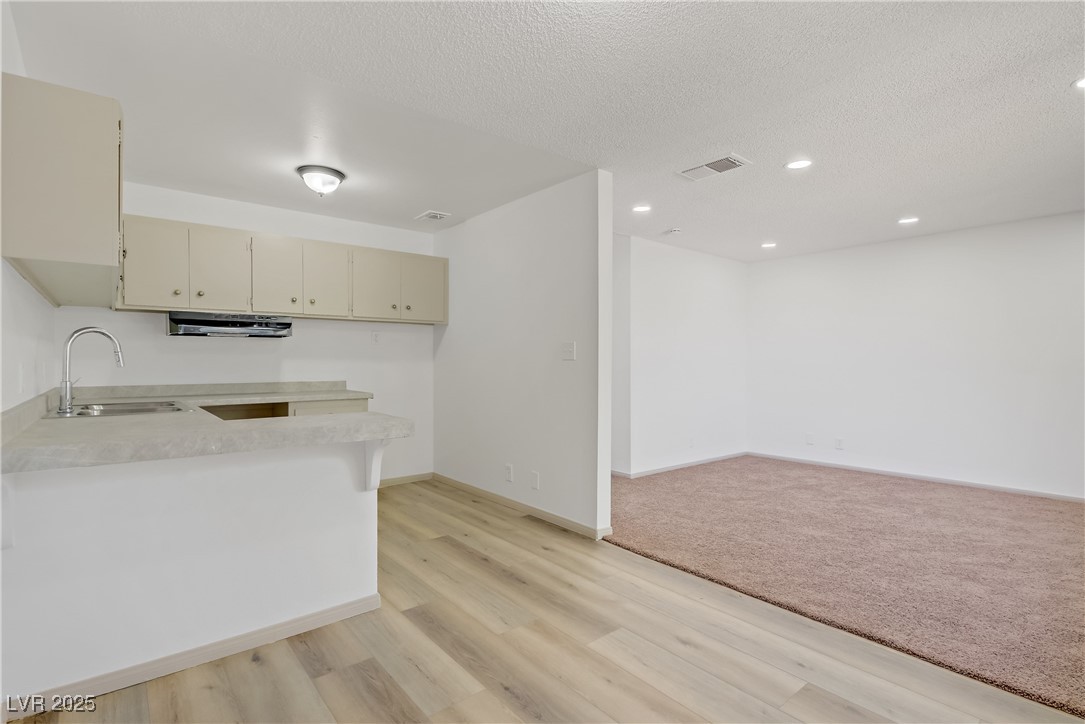 Photo 10 of 31, 304 Orland Street #47