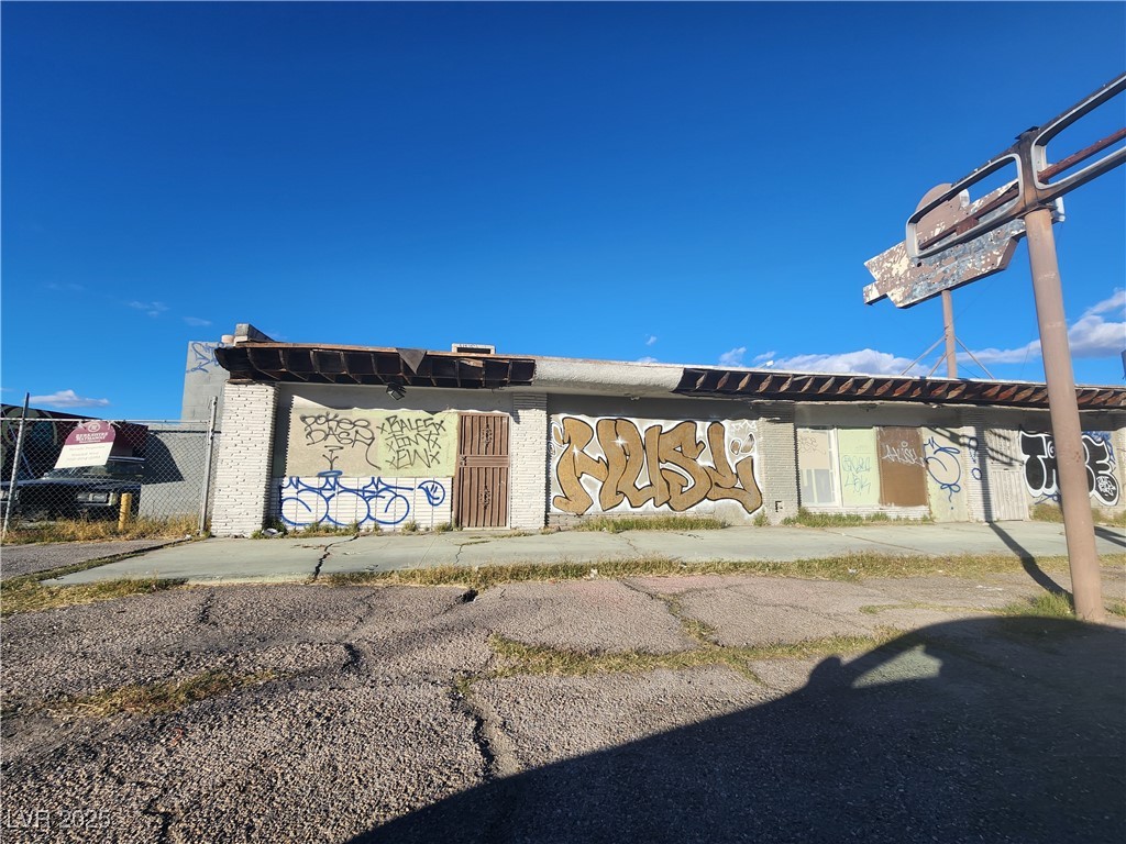 814 W Bonanza Road, Las Vegas 89106