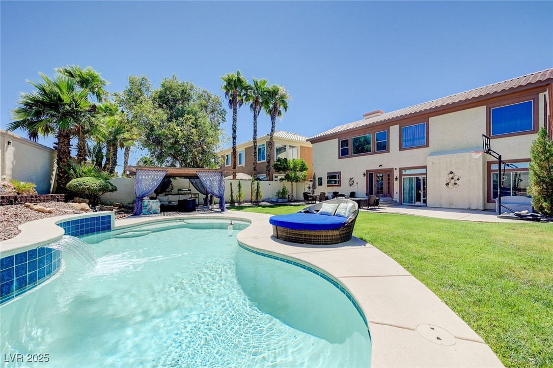 Photo 33 of 37, 8960 Lansberry Court