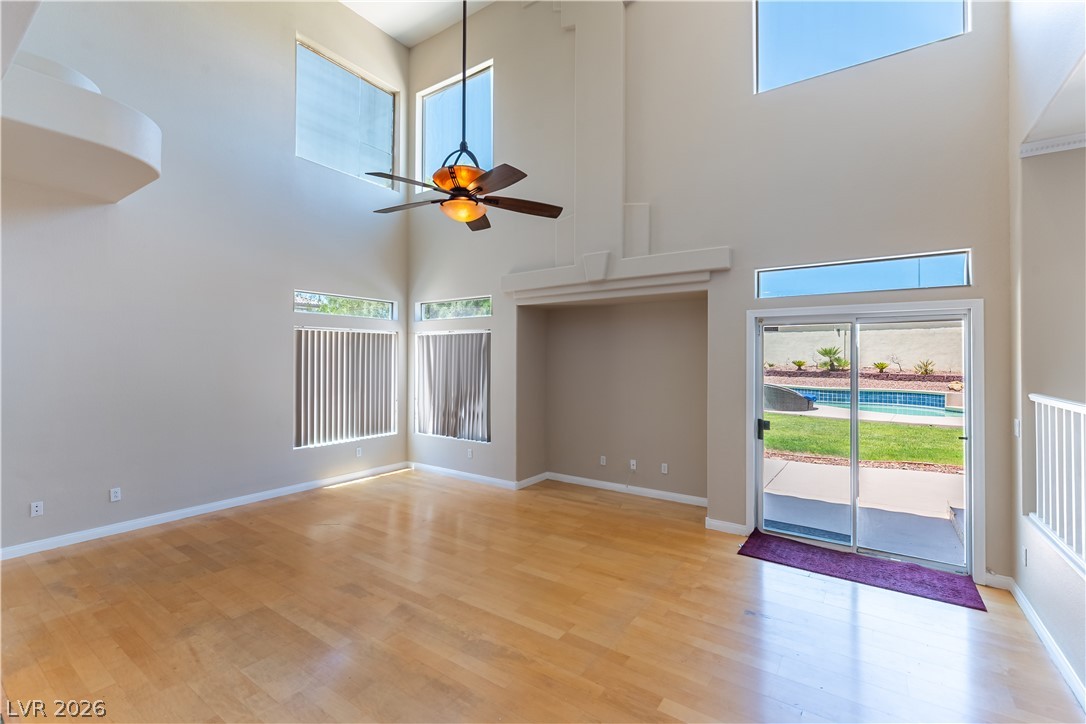 Photo 12 of 37, 8960 Lansberry Court
