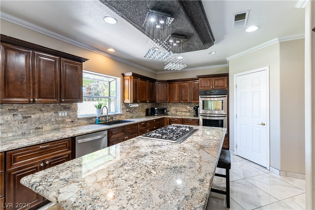 Photo 8 of 37, 8960 Lansberry Court