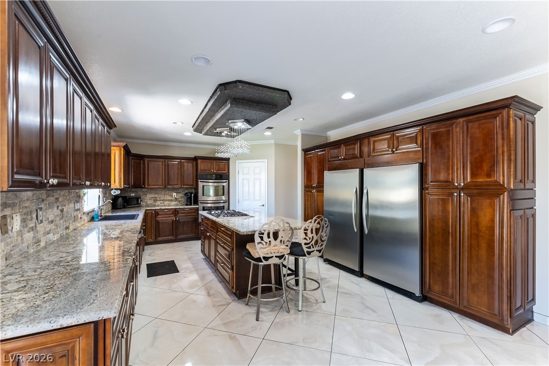 Photo 9 of 37, 8960 Lansberry Court