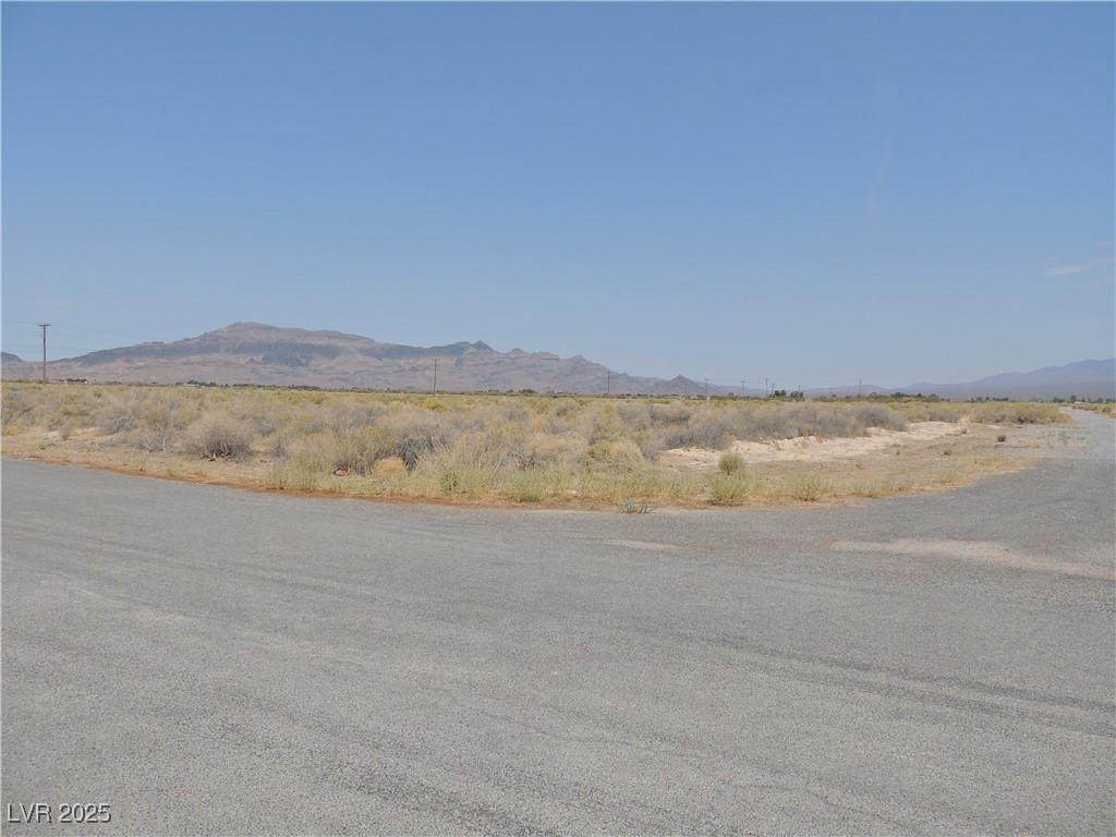 Photo 3 of 60 E Bonita Avenue