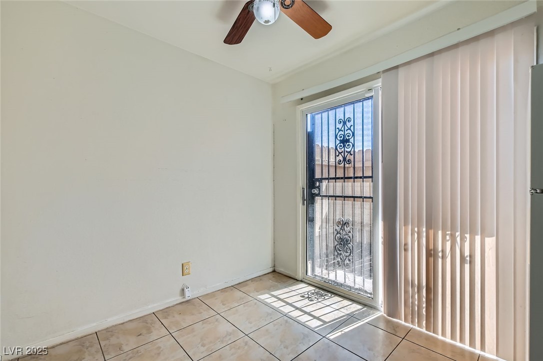 Photo 6 of 11, 5125 Gray Lane #B