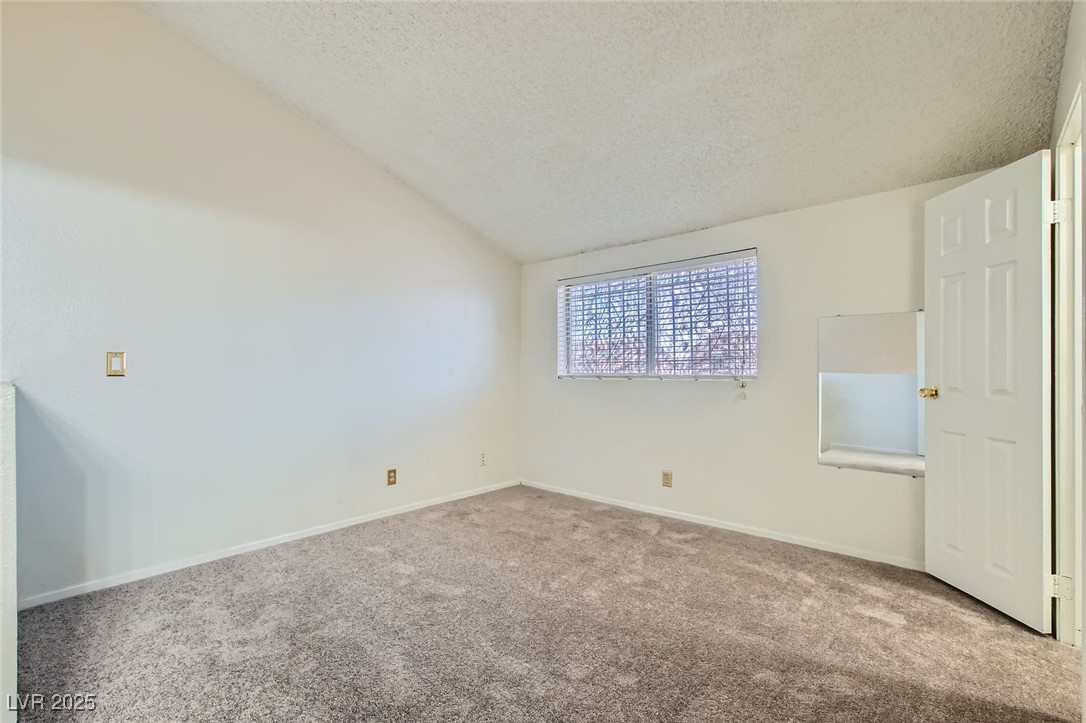 Photo 7 of 11, 5125 Gray Lane #B