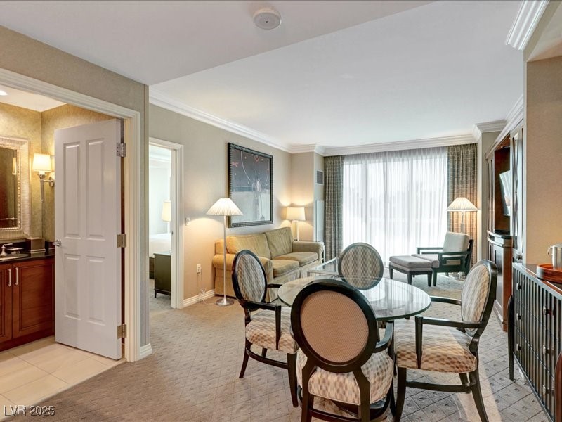 Photo 4 of 125 E Harmon Avenue #220