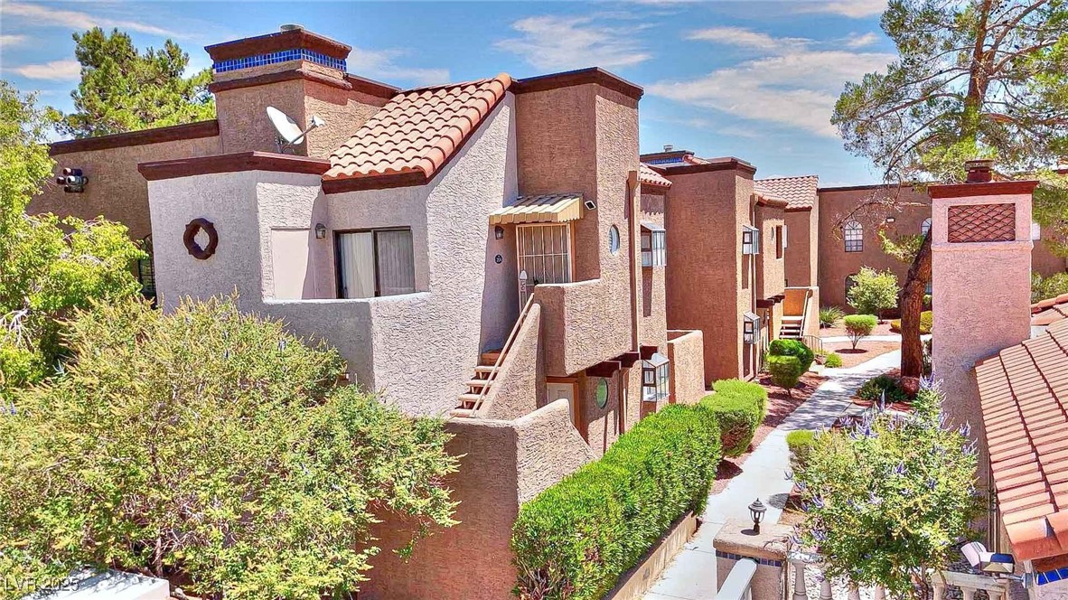 2966 Juniper Hills Boulevard #204, Las Vegas 89142