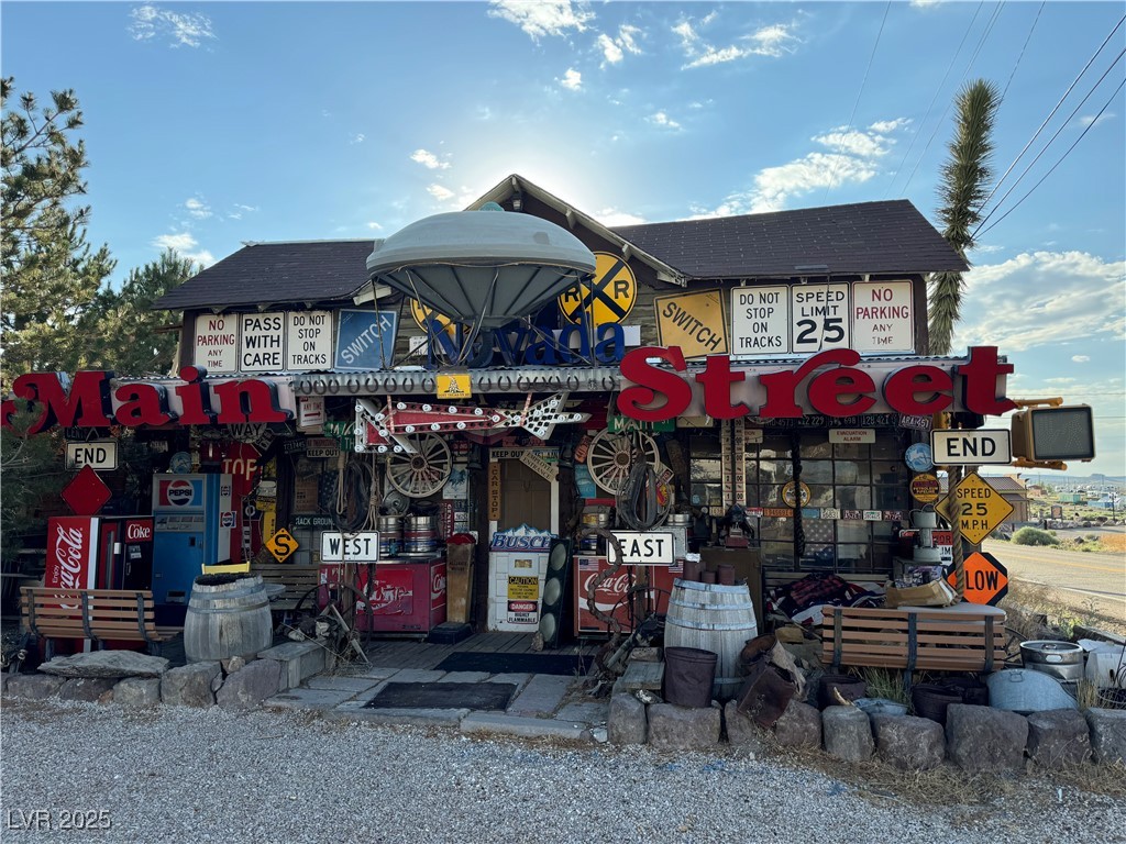 100 W Crook Avenue, Goldfield 89013