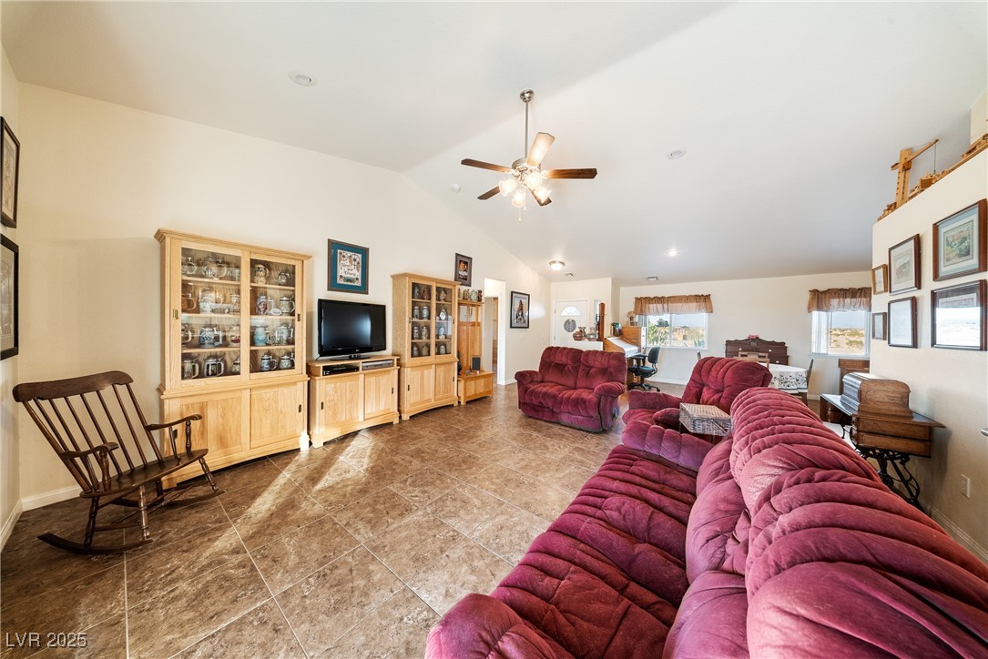 Photo 13 of 52, 4153 W Panorama Street