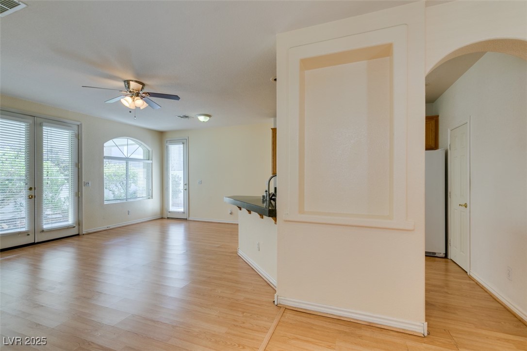 Photo 7 of 48, 1004 Collingtree Street